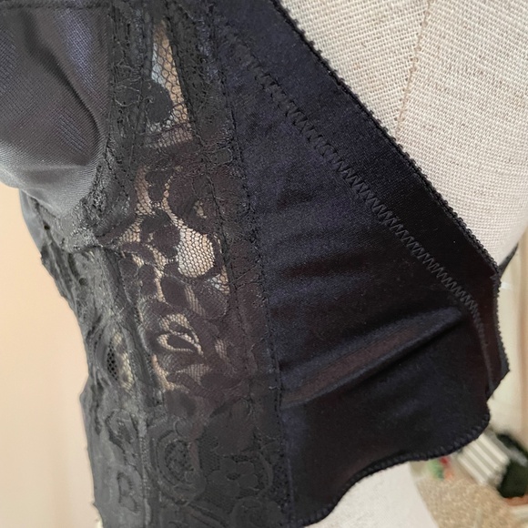 Vintage Victoria’s Secret 34C Long Line Bra/Bustier Black Lace Gold Label USA - Picture 3 of 7